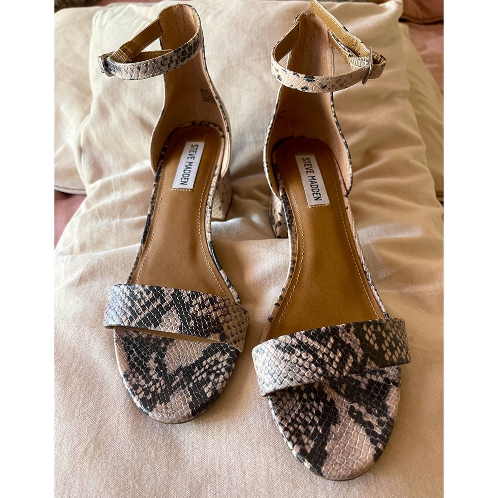 Women’s Block Heel Ankle Strap Steve Madden Snakeskin Print.